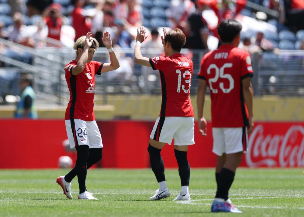 王钰栋新经纪公司：曾代理莱万、拜尔，旗下球员多在德国、瑞士踢球