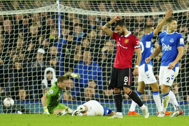 汉堡官方：格拉策尔右大腿肌肉纤维撕裂，将缺阵今年剩余比赛